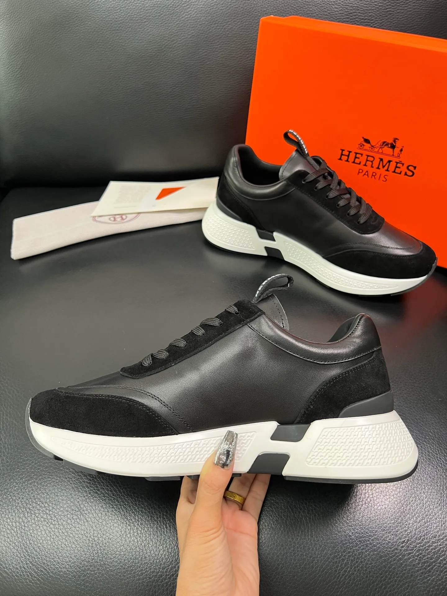 Men's men's shoes 💰840 Hermes top purchasing Hermes counter synchronization, original factory configuration, original cowhide fabric imported from Italy, high-quality splicing technology, fully imported water-dyed cowhide lining, soles: original factory special soles are super comfortable, original factory and single goods are high quality, welcome to compare and synchronize with counters, code number 39-44 (customized 38 45) 85863